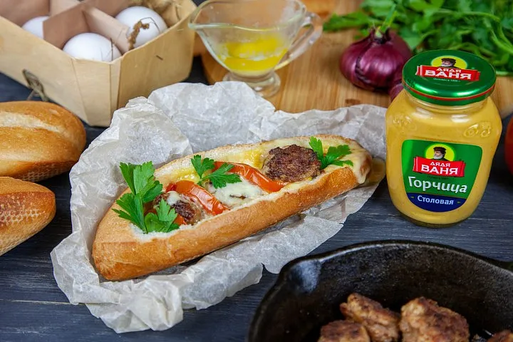 Мясные шарики в багете