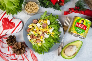 Salad with avocado, corn and feta by Uncle Vanya