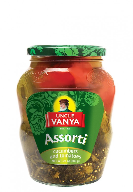 Assorted vegetables cucumbers and tomatoes 680 g jar